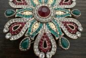 Elegant vintage brooch